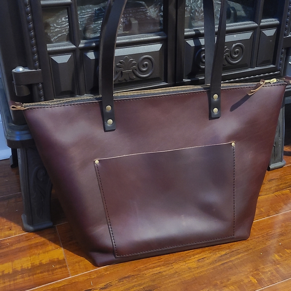 Portland leather goods large Cognac Tote with zipp